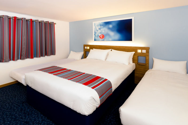 Travelodge Plymouth Zewnętrze zdjęcie